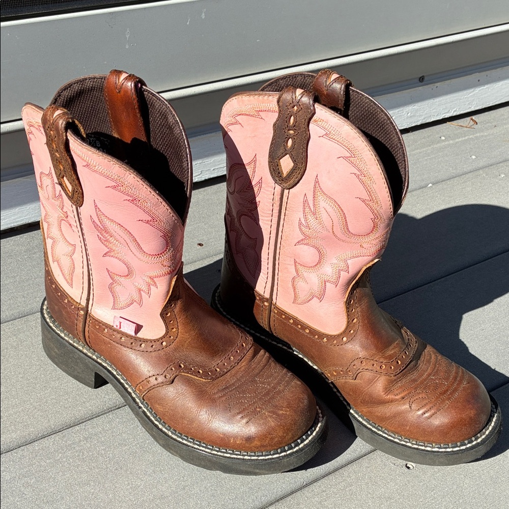 Justin Boots Pink and Brown Gypsy Collection